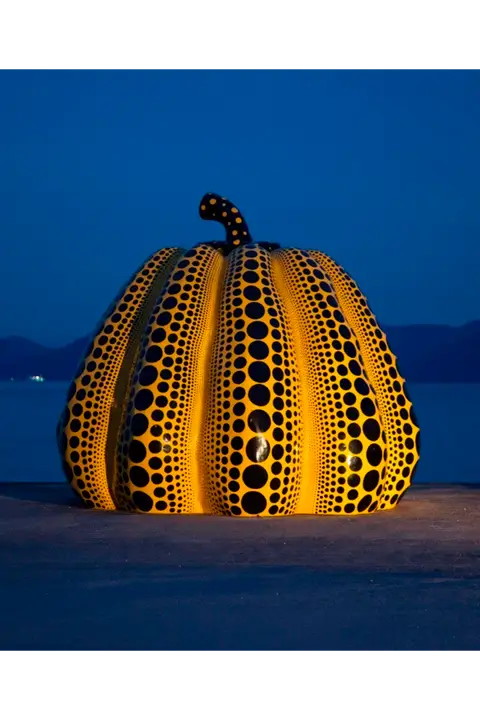 Pumpkin (1994) - Yayoi Kusama